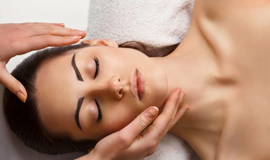Soin du visage au choix (classique ou anti-âge)